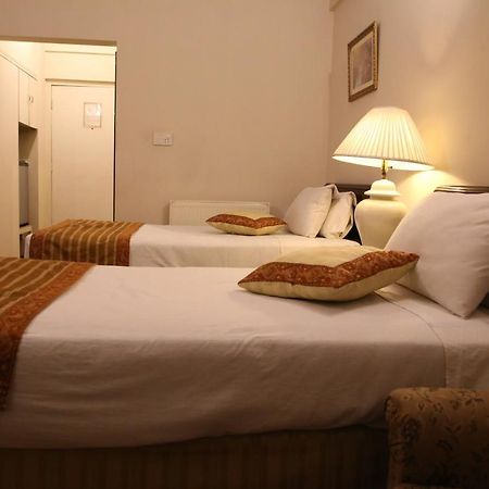 Carlton Tower Hotel Lahore Exterior foto